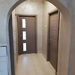 Ani - Spacious 3-bedroom Apartment, Free Parking,10 Min To Old Town 아파트 *