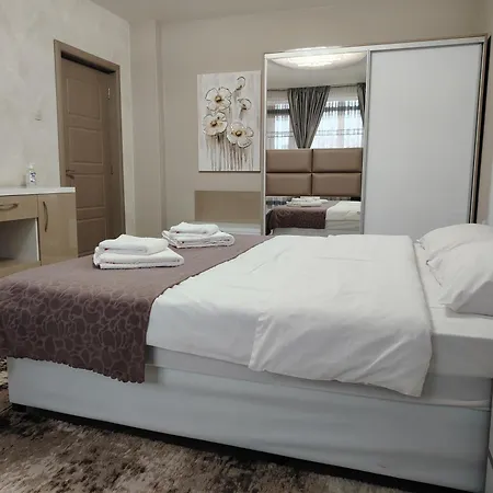 Ani - Spacious 3-bedroom Apartment, Free Parking,10 Min To Old Town 아파트 벨리코 터르노보