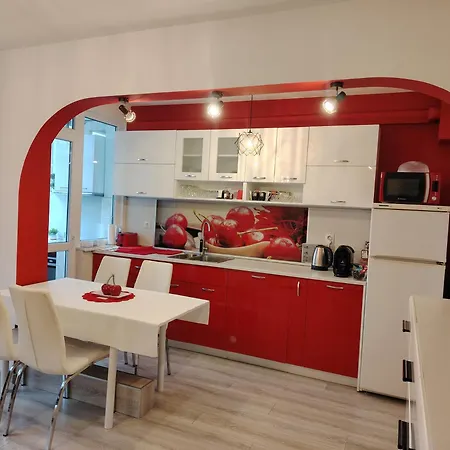 Apartment Ani - Spacious 3-bedroom Apartment, Free Parking,10 Min To Old Town Veliko Tarnovo