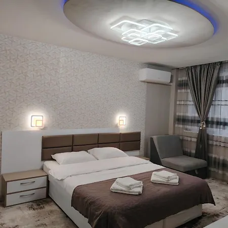 Ani - Spacious 3-bedroom Apartment, Free Parking,10 Min To Old Town